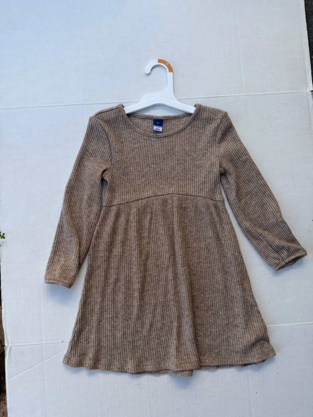 Old Navy Ribbed Knit Long-Sleeve Dress - Taupe